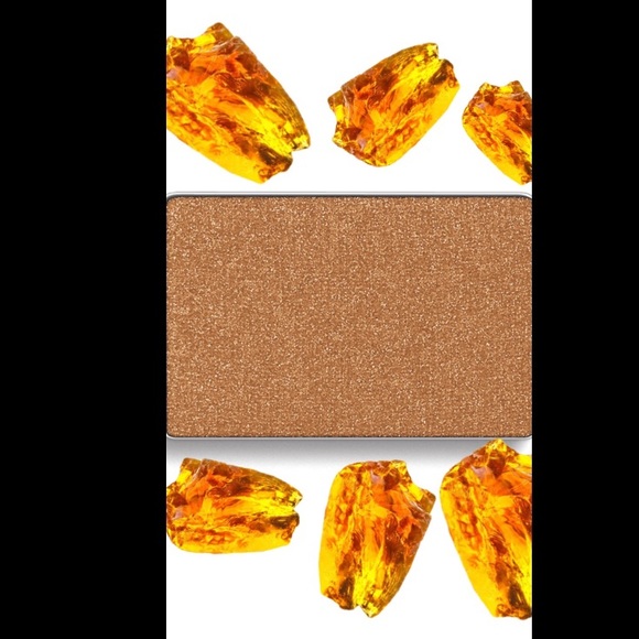 Mary Kay Other - 🌈😻Amber blaze Mineral Eye color by Mary Kay